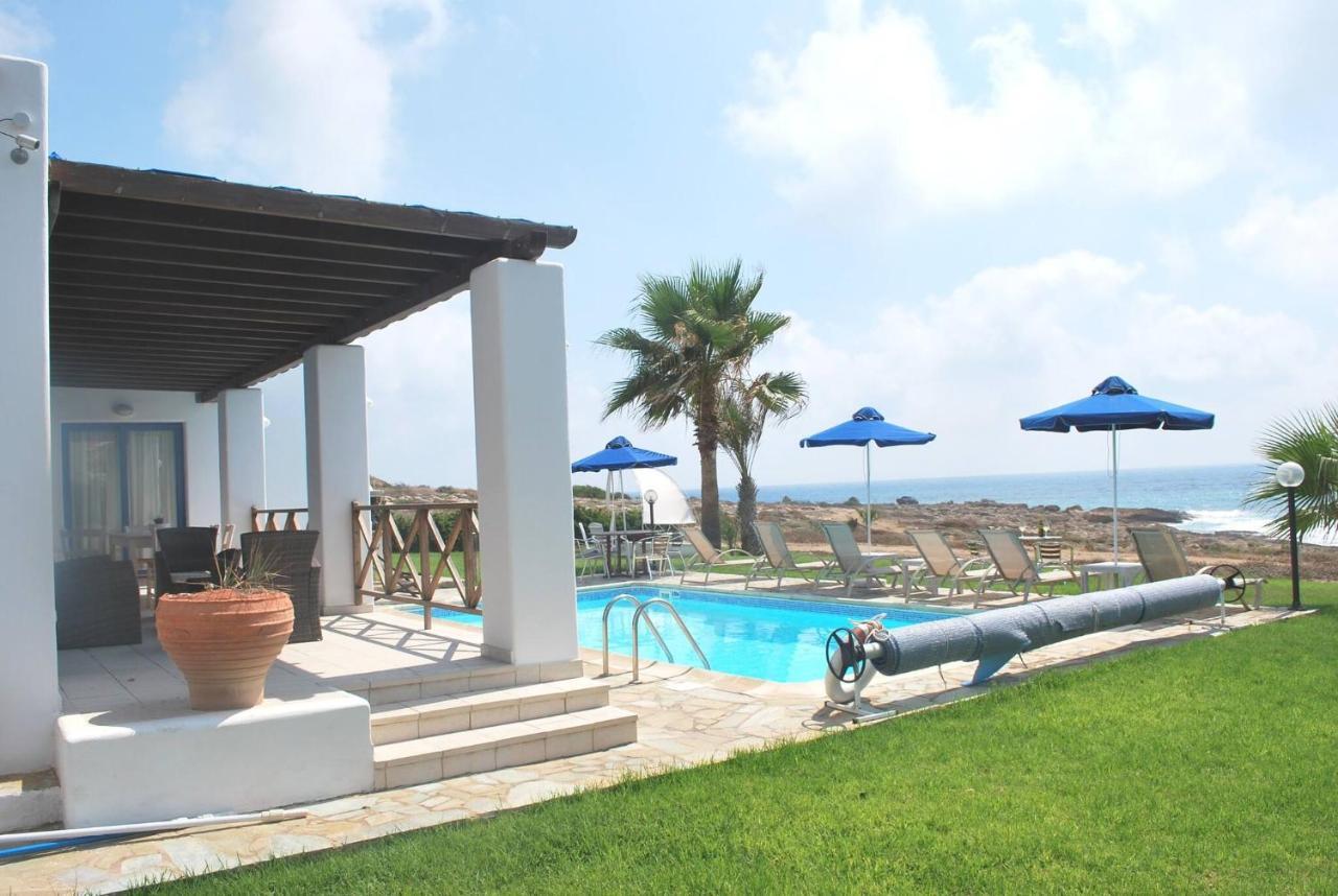 Sea Front Villa, Heated Private Pool, Amazing Location Paphos 323 Кисонерга Екстериор снимка