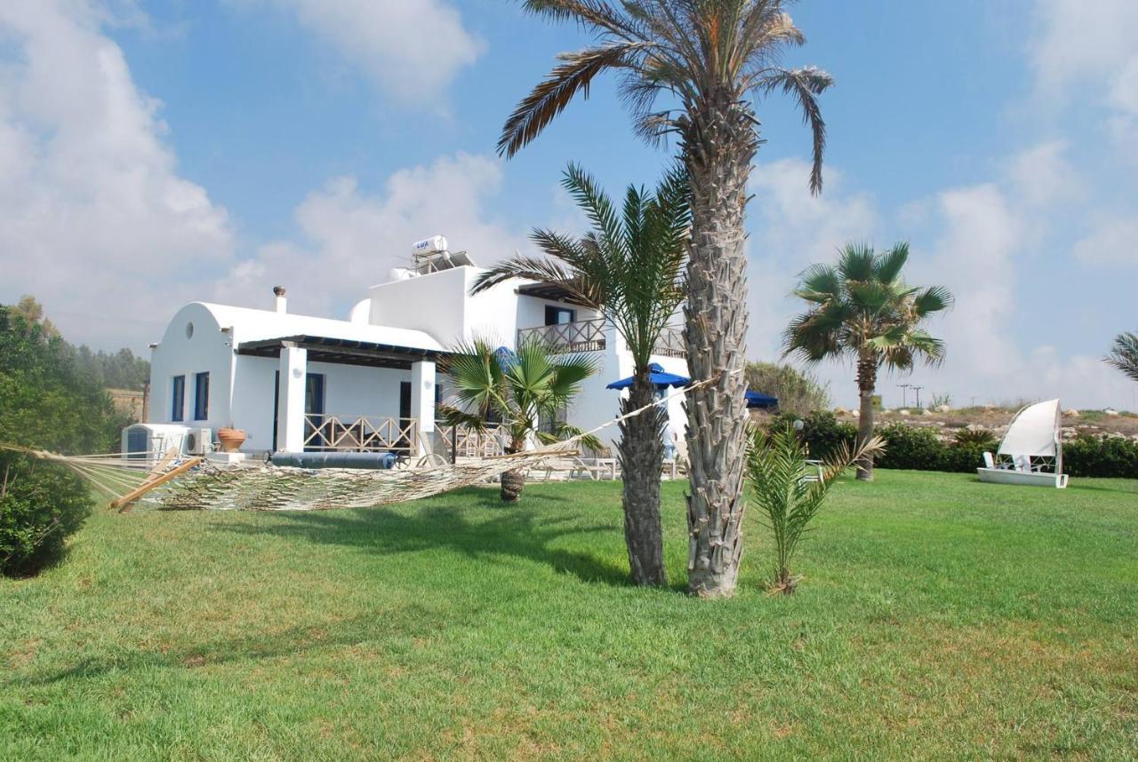 Sea Front Villa, Heated Private Pool, Amazing Location Paphos 323 Кисонерга Екстериор снимка