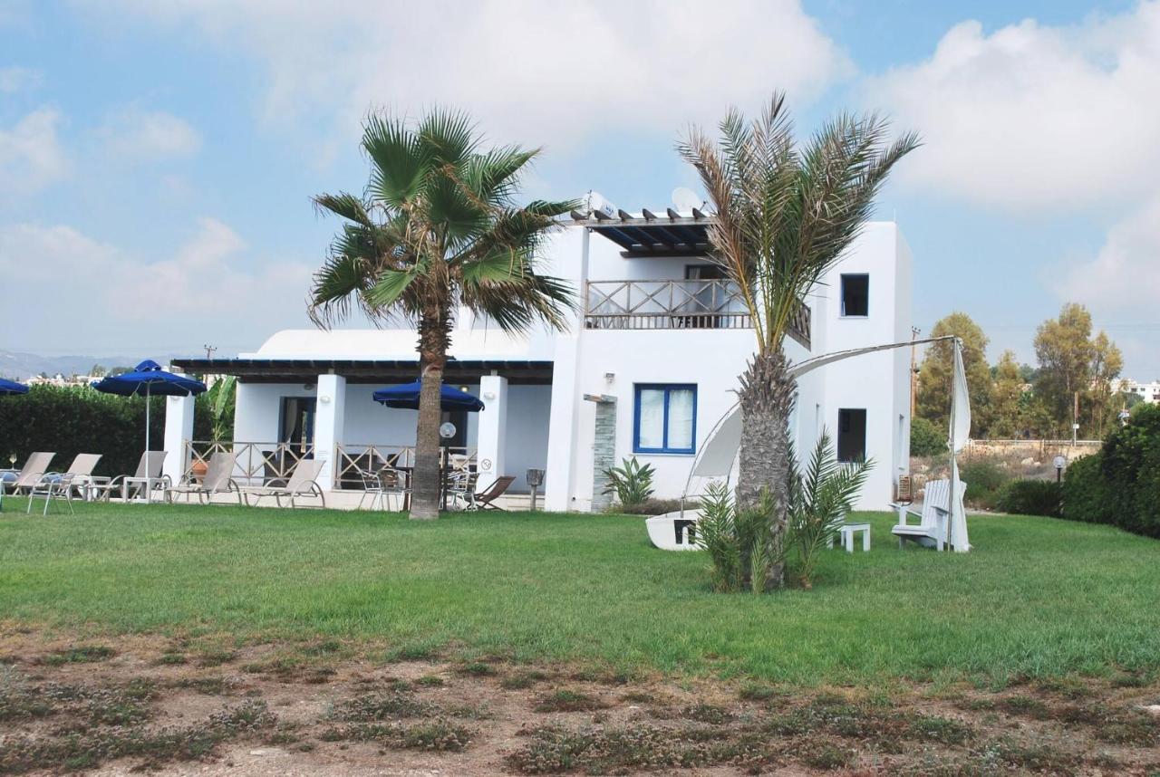 Sea Front Villa, Heated Private Pool, Amazing Location Paphos 323 Кисонерга Екстериор снимка
