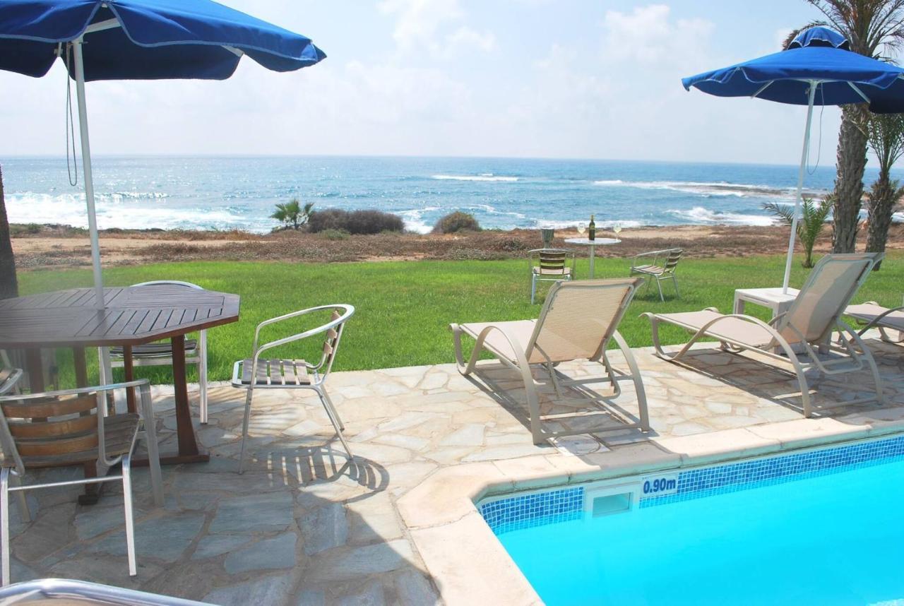 Sea Front Villa, Heated Private Pool, Amazing Location Paphos 323 Кисонерга Екстериор снимка
