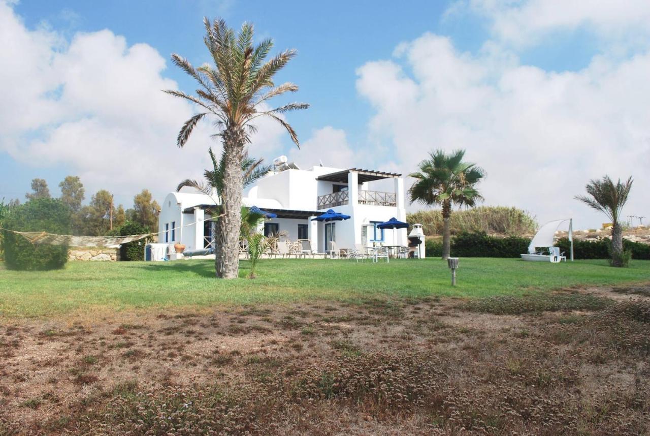 Sea Front Villa, Heated Private Pool, Amazing Location Paphos 323 Кисонерга Екстериор снимка