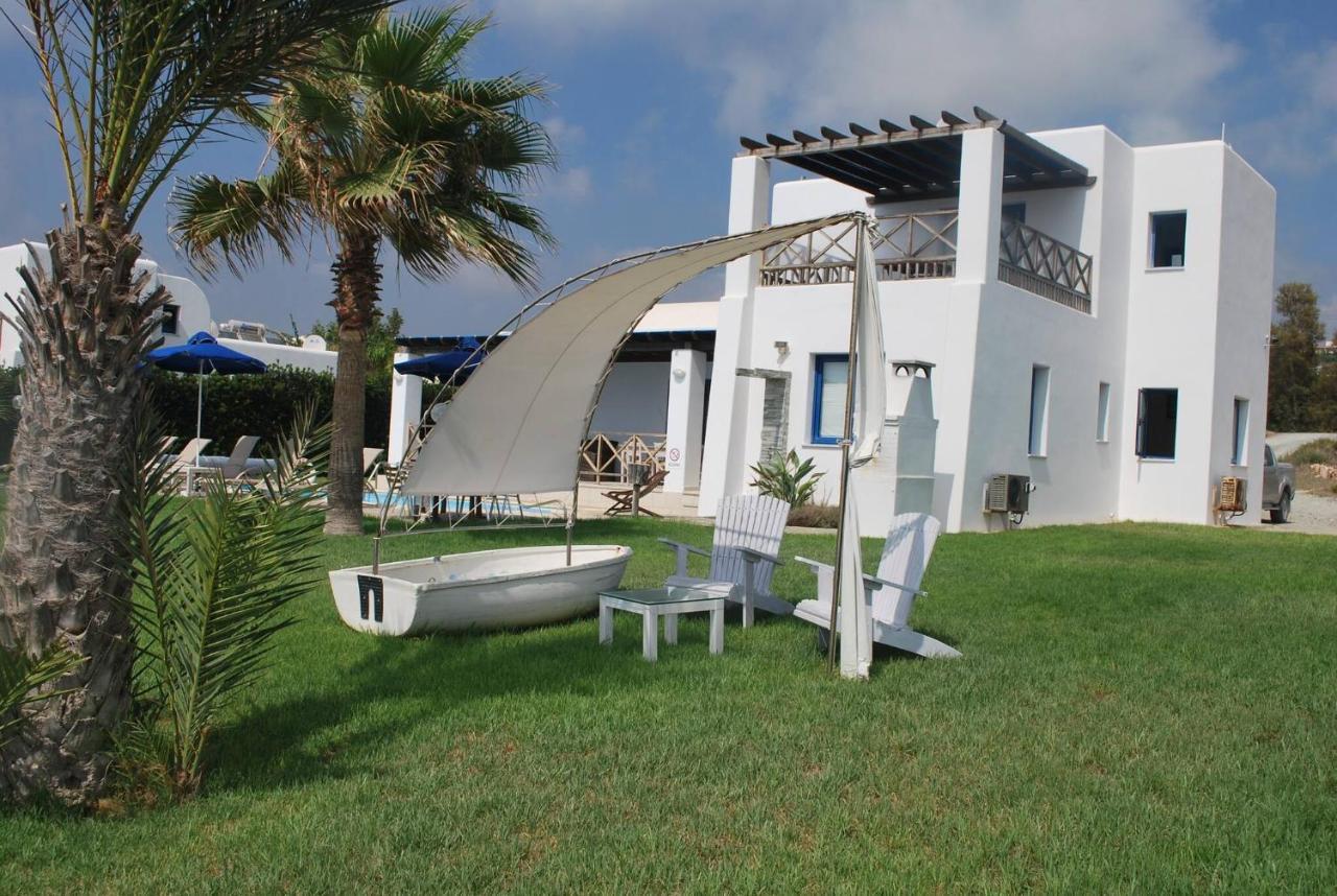 Sea Front Villa, Heated Private Pool, Amazing Location Paphos 323 Кисонерга Екстериор снимка