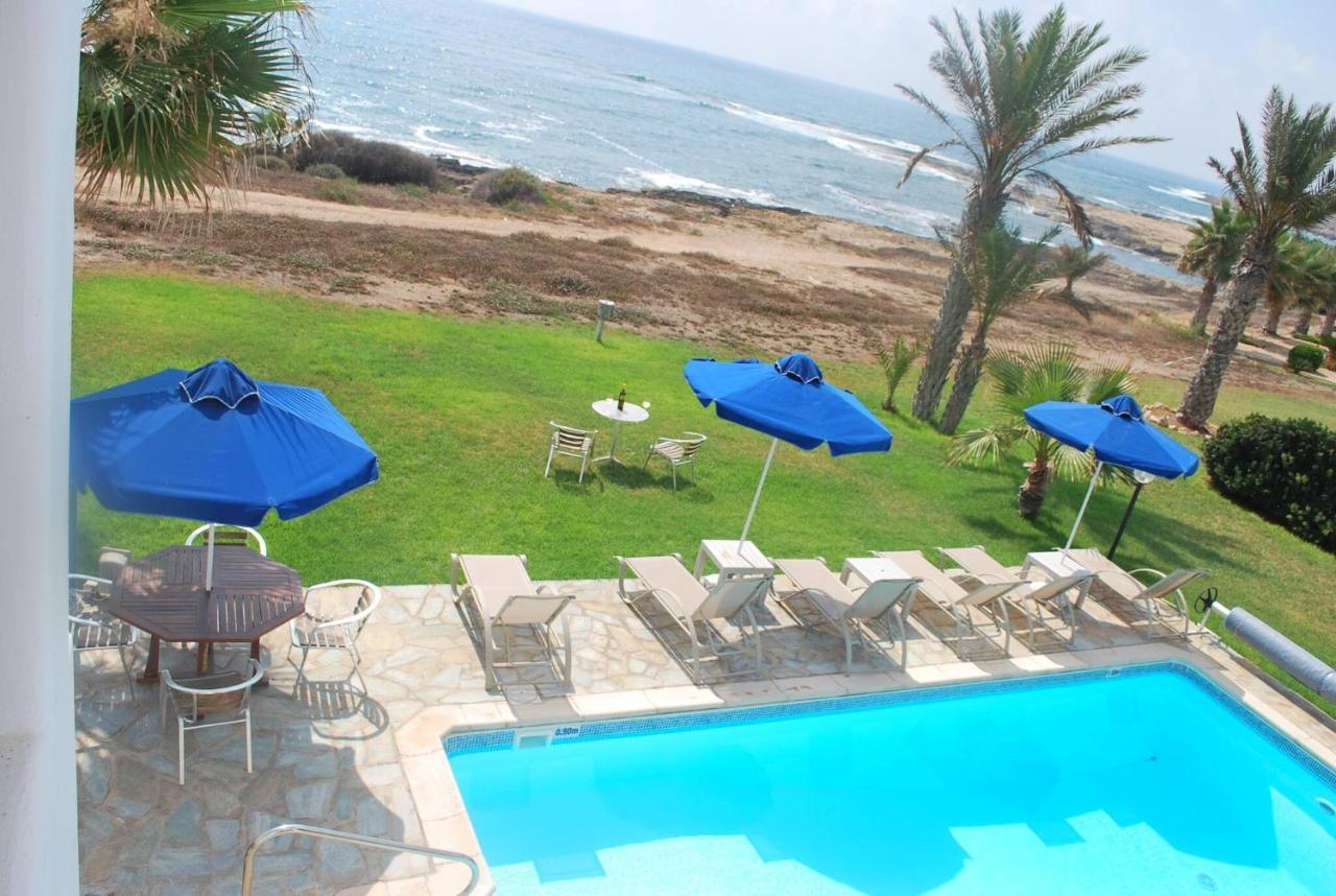 Sea Front Villa, Heated Private Pool, Amazing Location Paphos 323 Кисонерга Екстериор снимка